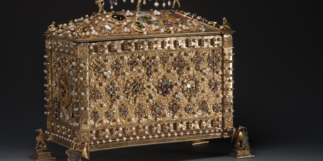 Альмандин: камень любви и гнева