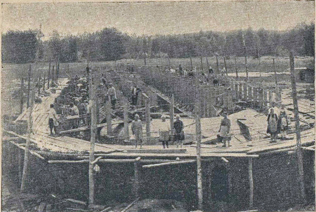 Строительство 2-й Гофманской печи Кирпичного завода им. XII лет Октября. Фото 1930 г. Из альбома "10 лет Марийской автономной области", 1931 г.