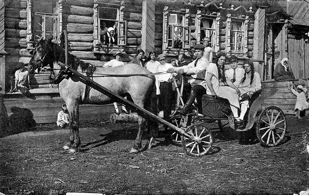 Фото из интернета. В колхозе.