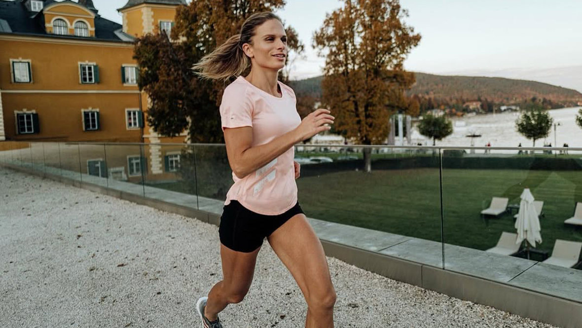    Элизабет Нидередер. соцсети