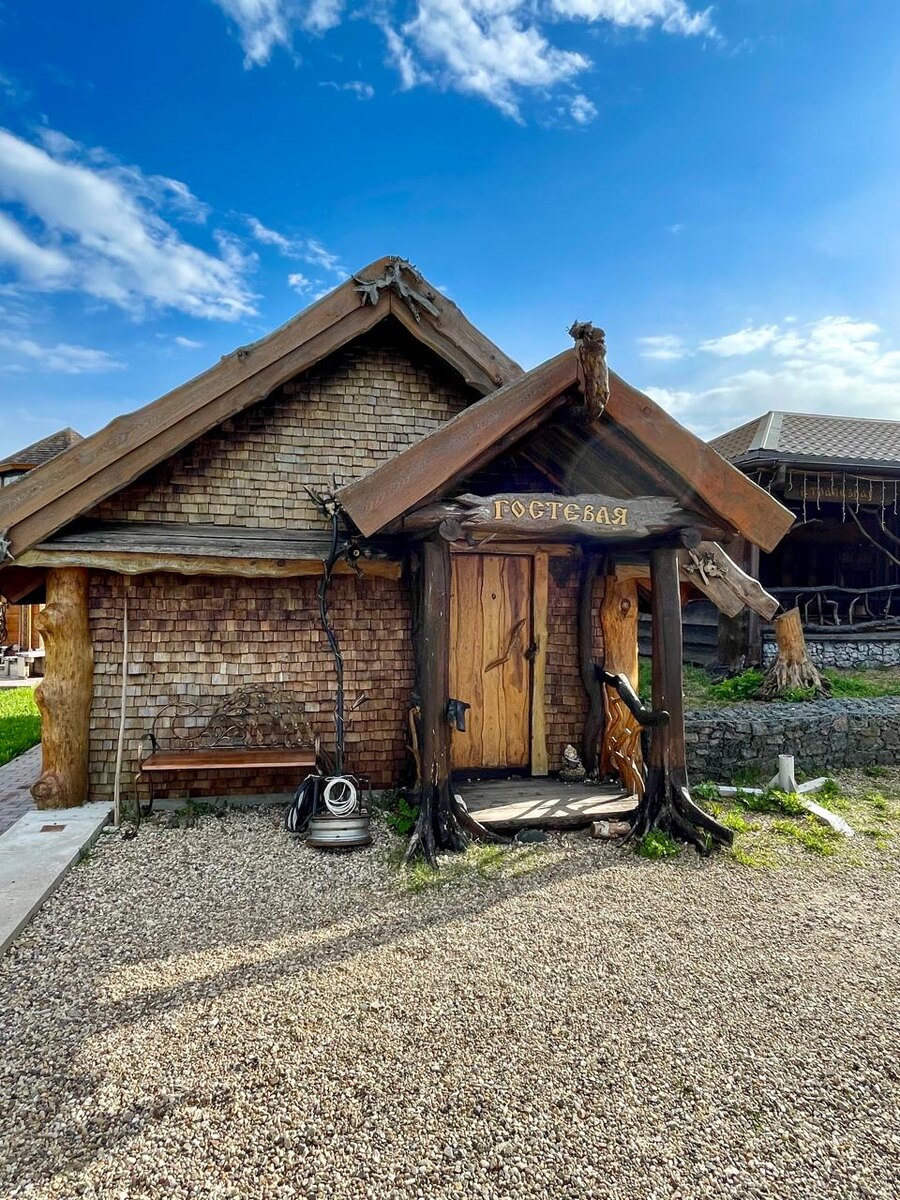 Усадьба Бабы Яги. Калязин © "Покажу Москву"