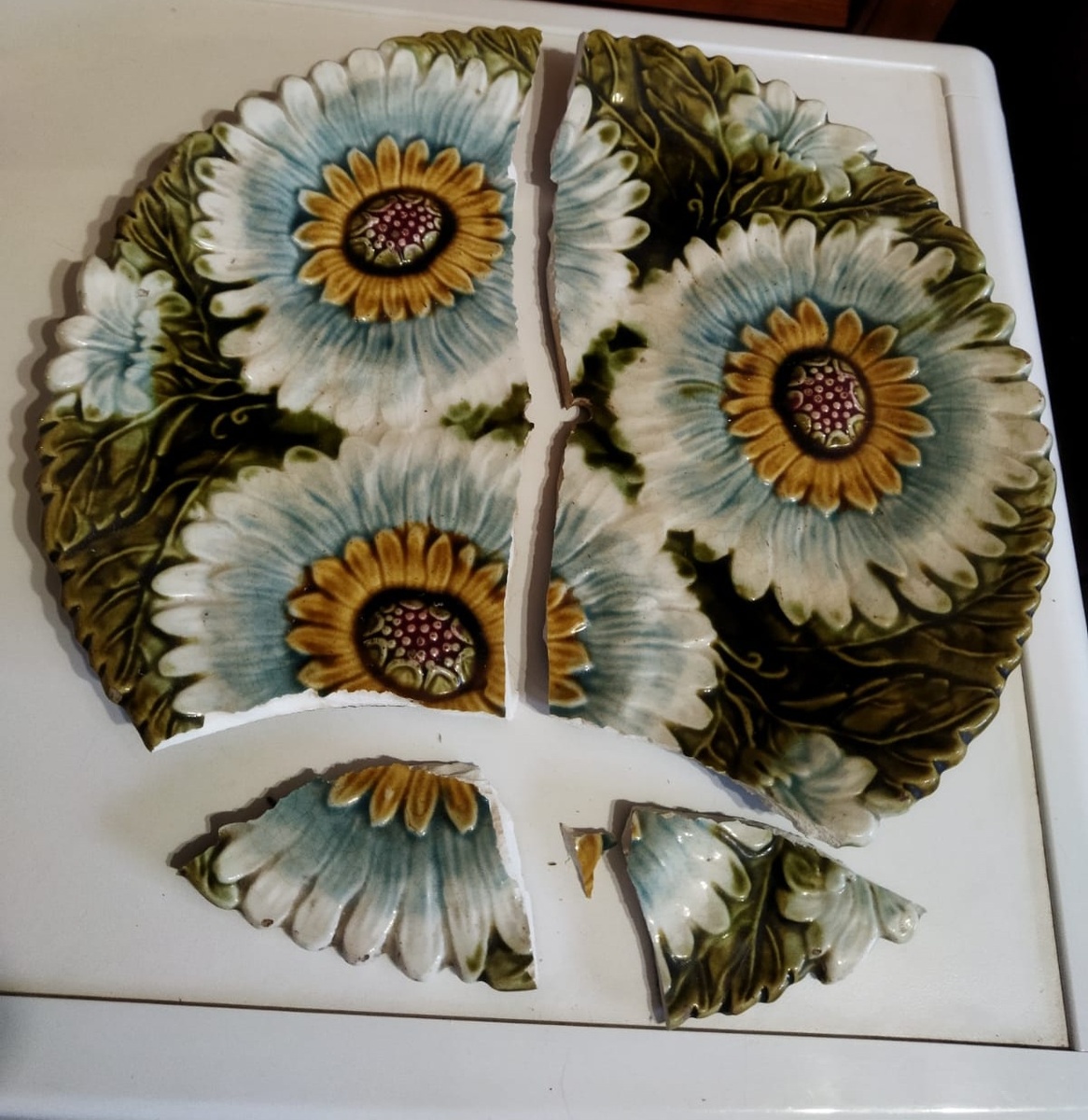 Не так много осколков, как могло бы быть.