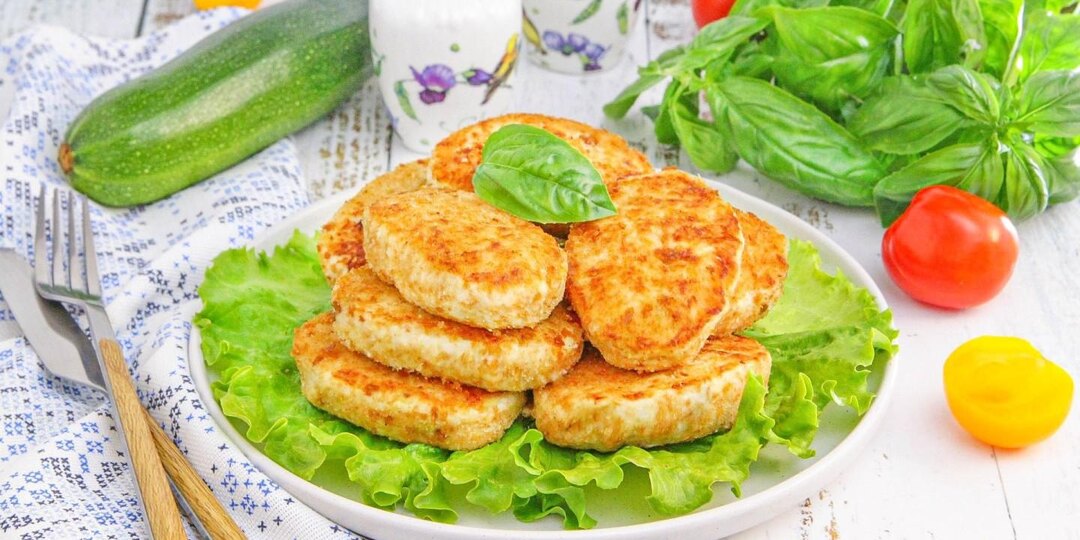 Котлеты из грудки с кабачком