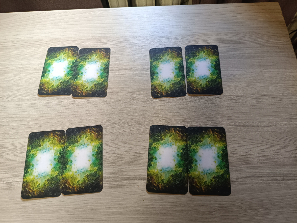 С 1 по 4 вариант слева направо в две строчки.