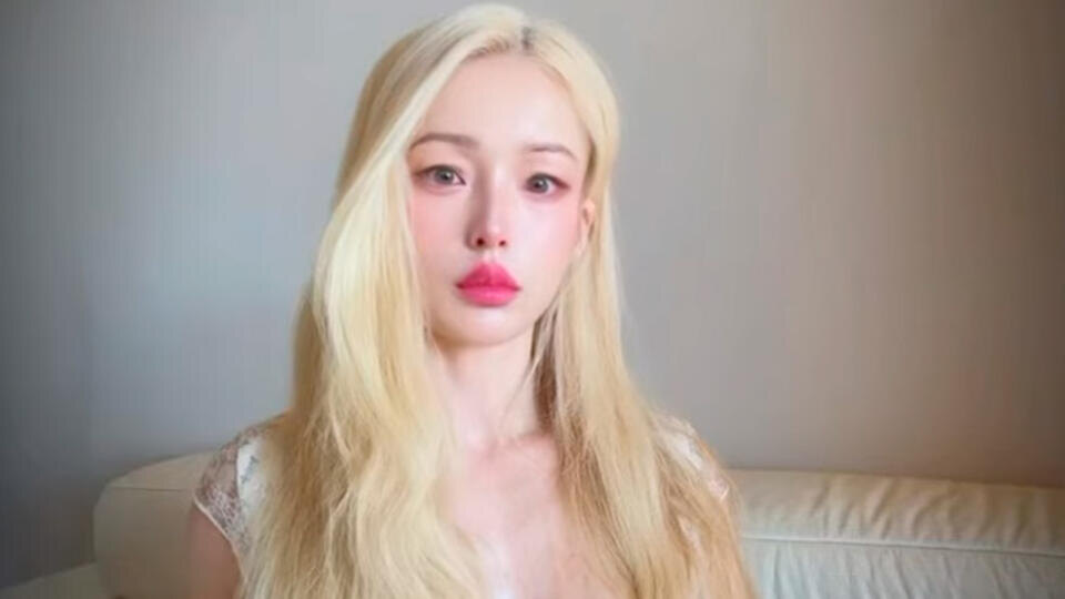     Продавала эликсиры бессмертия: Барби-мошенницу обвинили в создании секты instagram*/valeria_lukyanova21