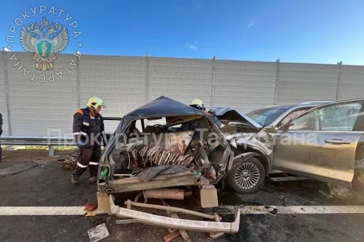    На 28 километре трассы «Казань-Оренбург» произошло смертельное ДТП.