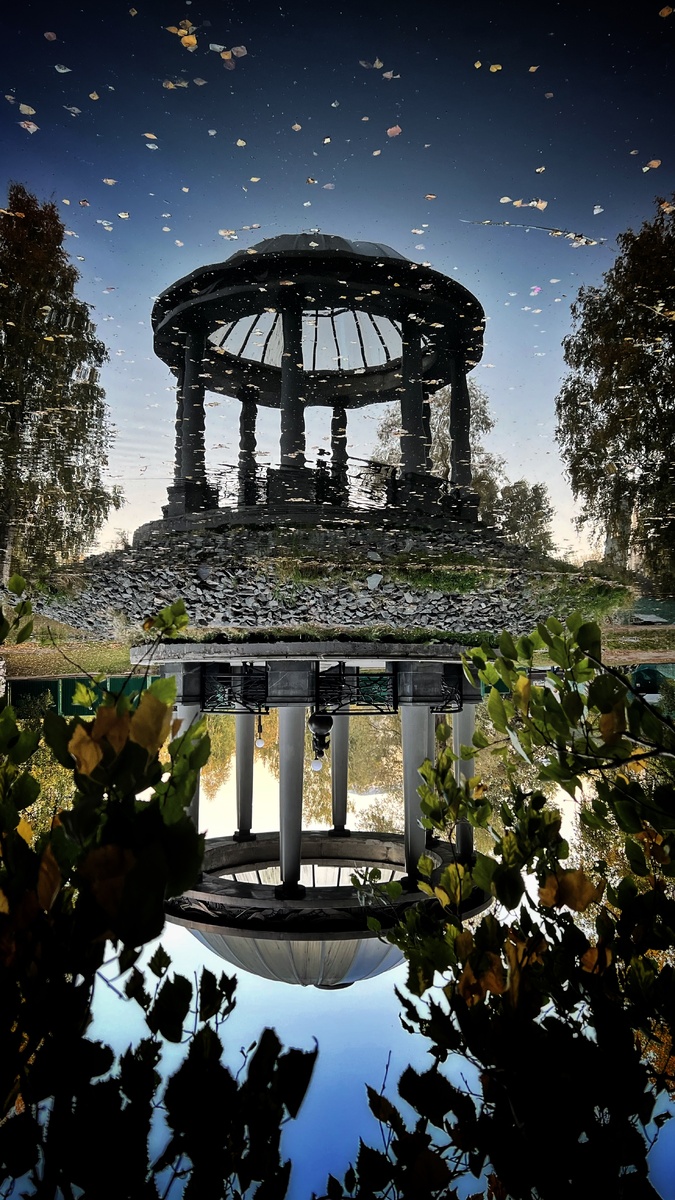 На фото парк им. Б.Лосева.