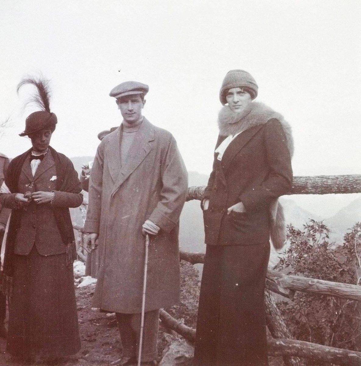 Феликс Юсупов с женой Ириной и тещей великой княгиней Ксенией Александровной. Фото из интернета