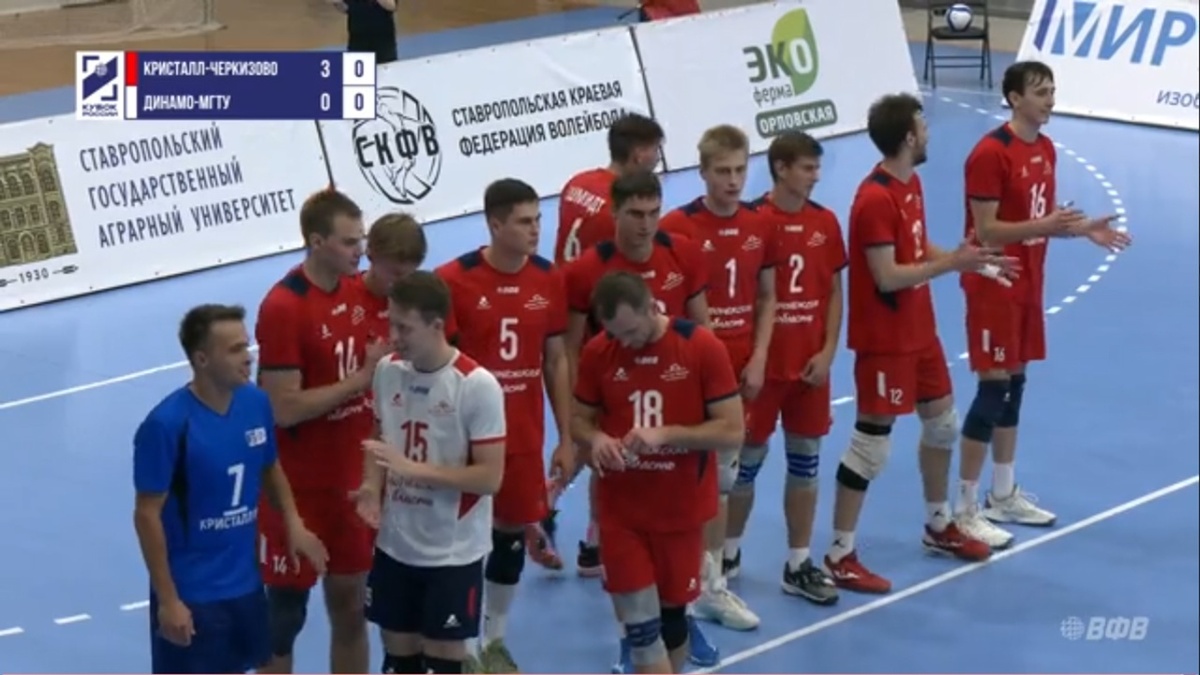 Не давать железным челюстям майкопской команды сомкнуться на нашей шее!