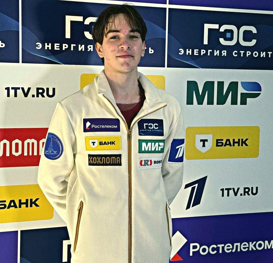 Сегодня впечатлил прыжковый арсенал Угожаева - четверной флип в комбинации с тройным тулупом и сольный четверной лутц