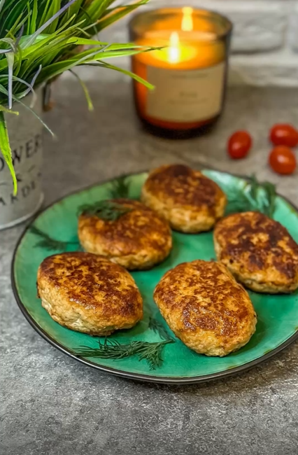 МЯСНЫЕ КОТЛЕТЫ С ТВОРОГОМ