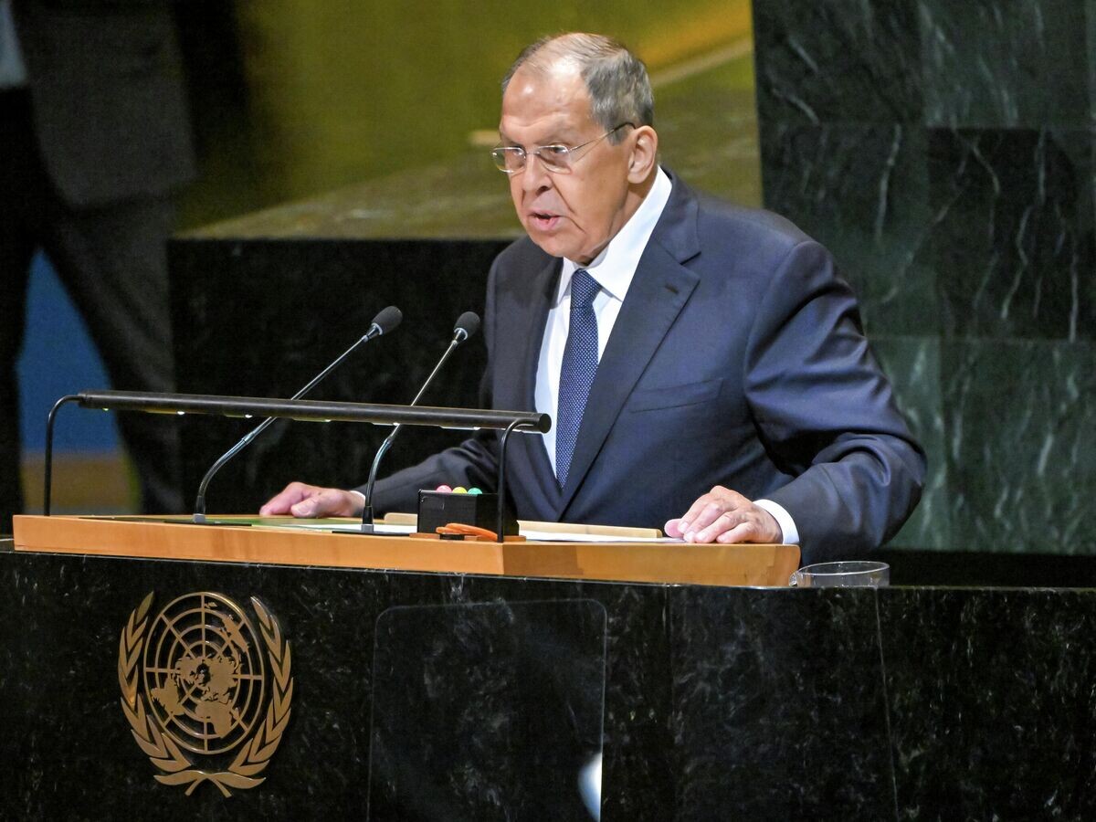    Министр иностранных дел РФ Сергей Лавров выступает на заседании 80-й сессии Генассамблеи ООН© РИА Новости / Сергей Гунеев