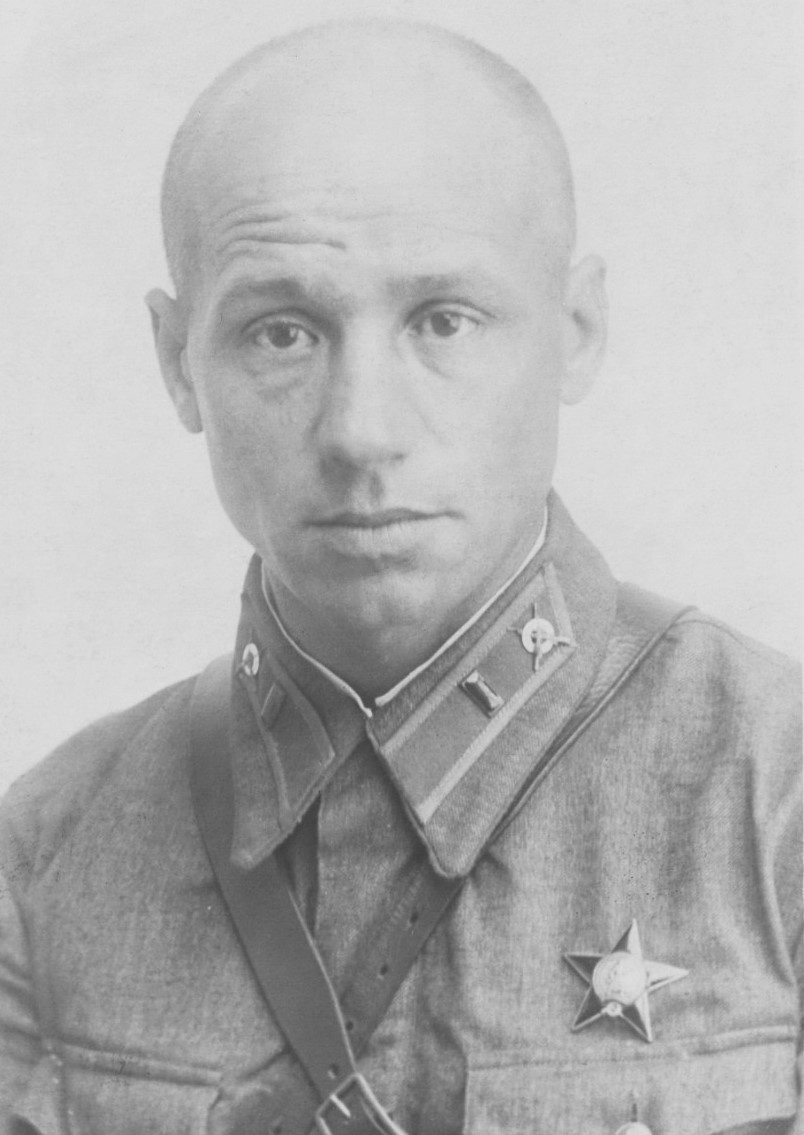 Предатель Василий Петрович Дикий.