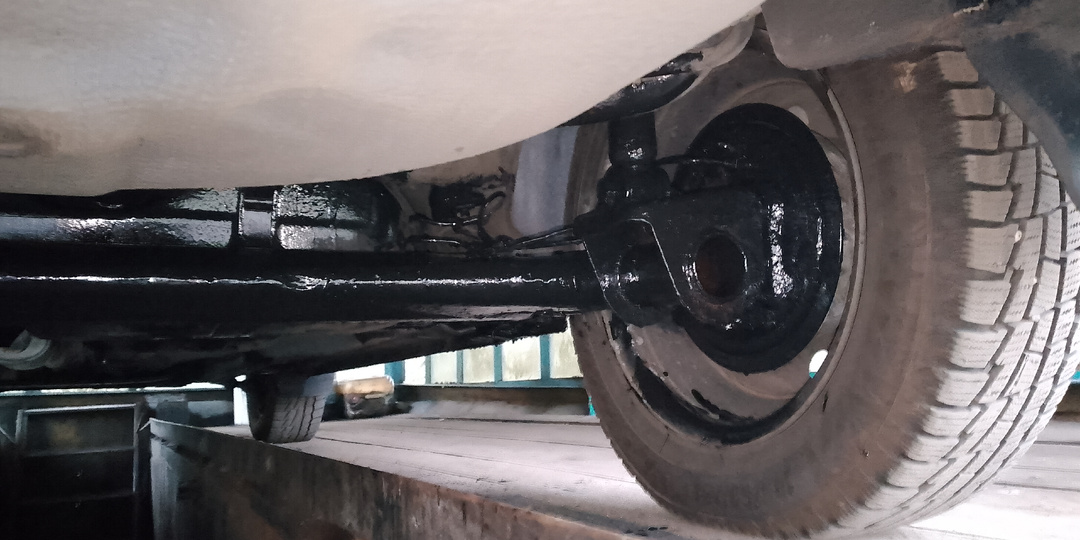 Окраска днища перед зимой. продолжаем готовить Ладу Гранту к зиме.