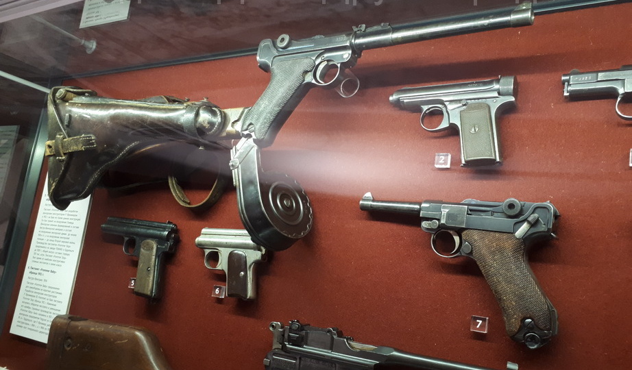 Пистолеты Первой Мировой войны в музее "Ратная палата"