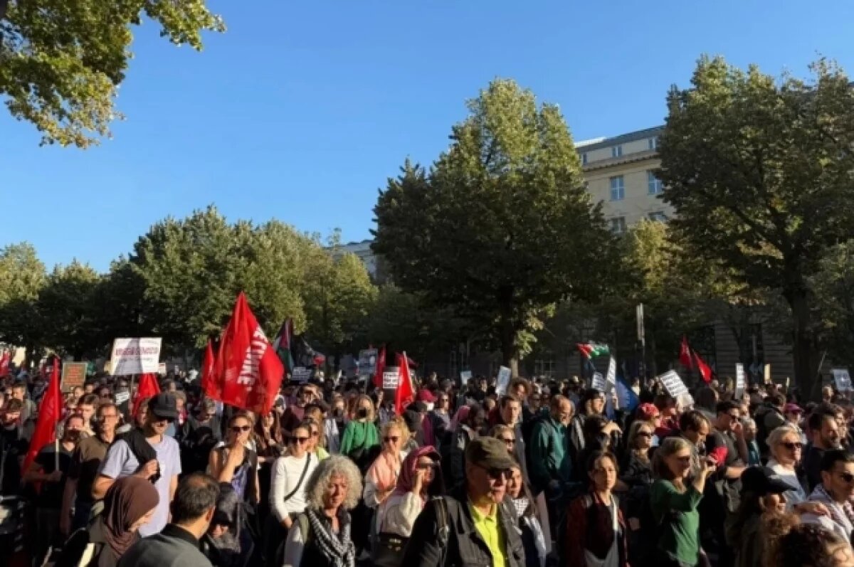    В Берлине около 20 тысяч человек вышли на митинги против войны в Газе