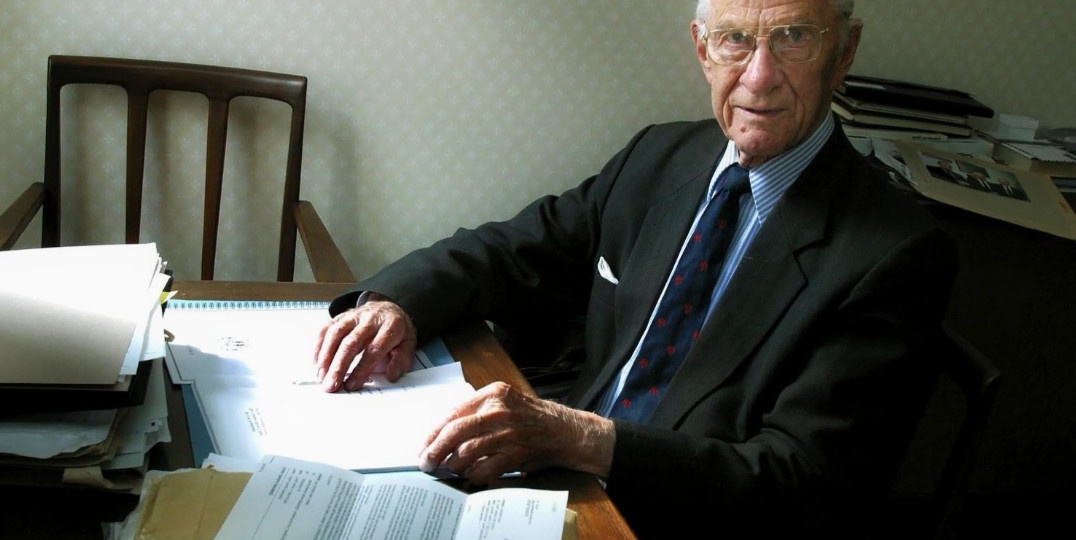 108-летний иммунолог дал 7 рекомендаций, как к 70 не стать стариком, чьи суставы скрипят, мозг мутнеет, а жизнь поддерживается пилюлями