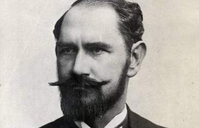 Герр Манлихер.