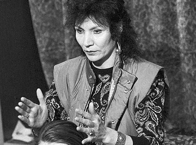 «С мёртвыми нельзя разговаривать». Предупреждение Джуны и истории, которые к нему привели