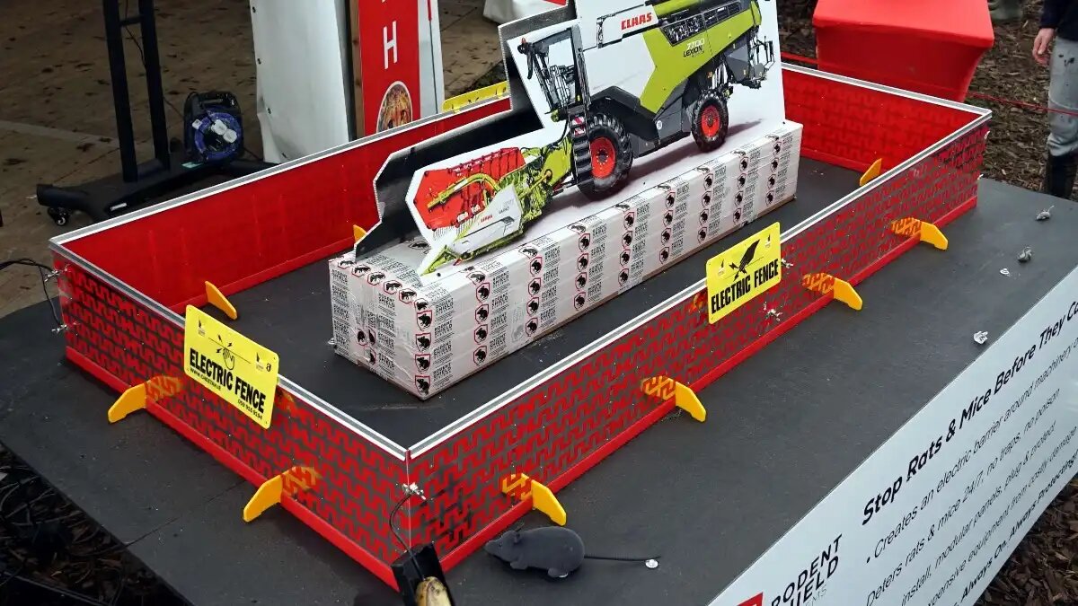 Фото: agriland.ie
В Ирландии разработали электрошоковый отпугиватель грызунов для защиты сельхозтехники