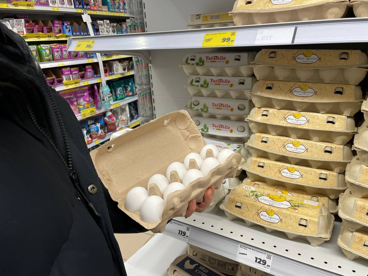    Хитрые продавцы выбирают яйца домой только так: запоминайте 2 лайфхака