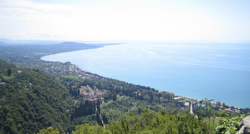    "Климат подошёл, работу нашла быстро, не смогла привыкнуть к главному": почему приехавшие на ПМЖ возвращаются из Крыма домой