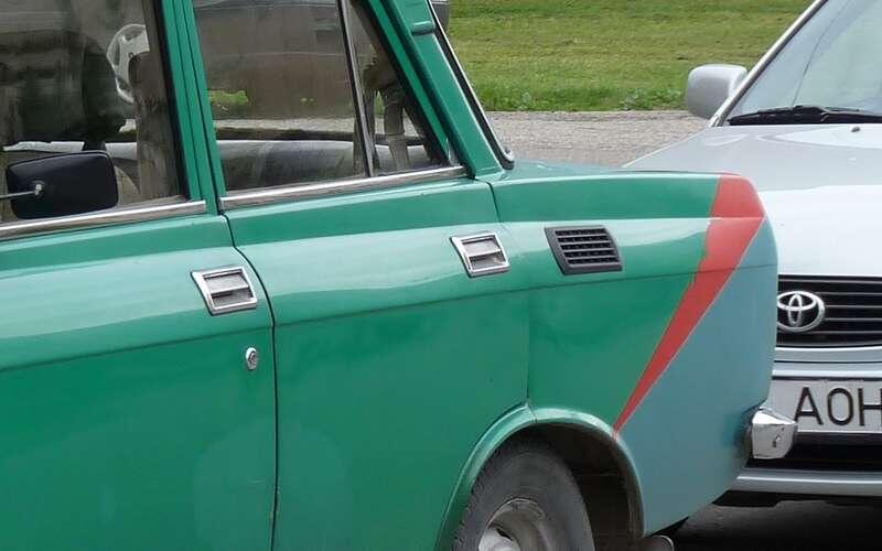    Москвич‑2140