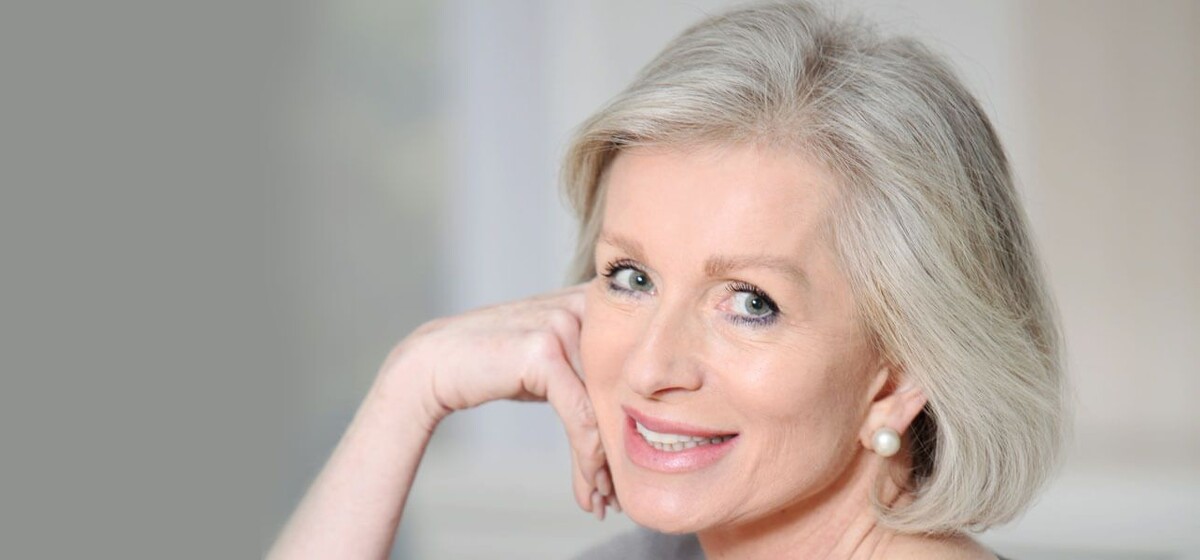                                                       Красивая, ухоженная женщина 45-55 лет