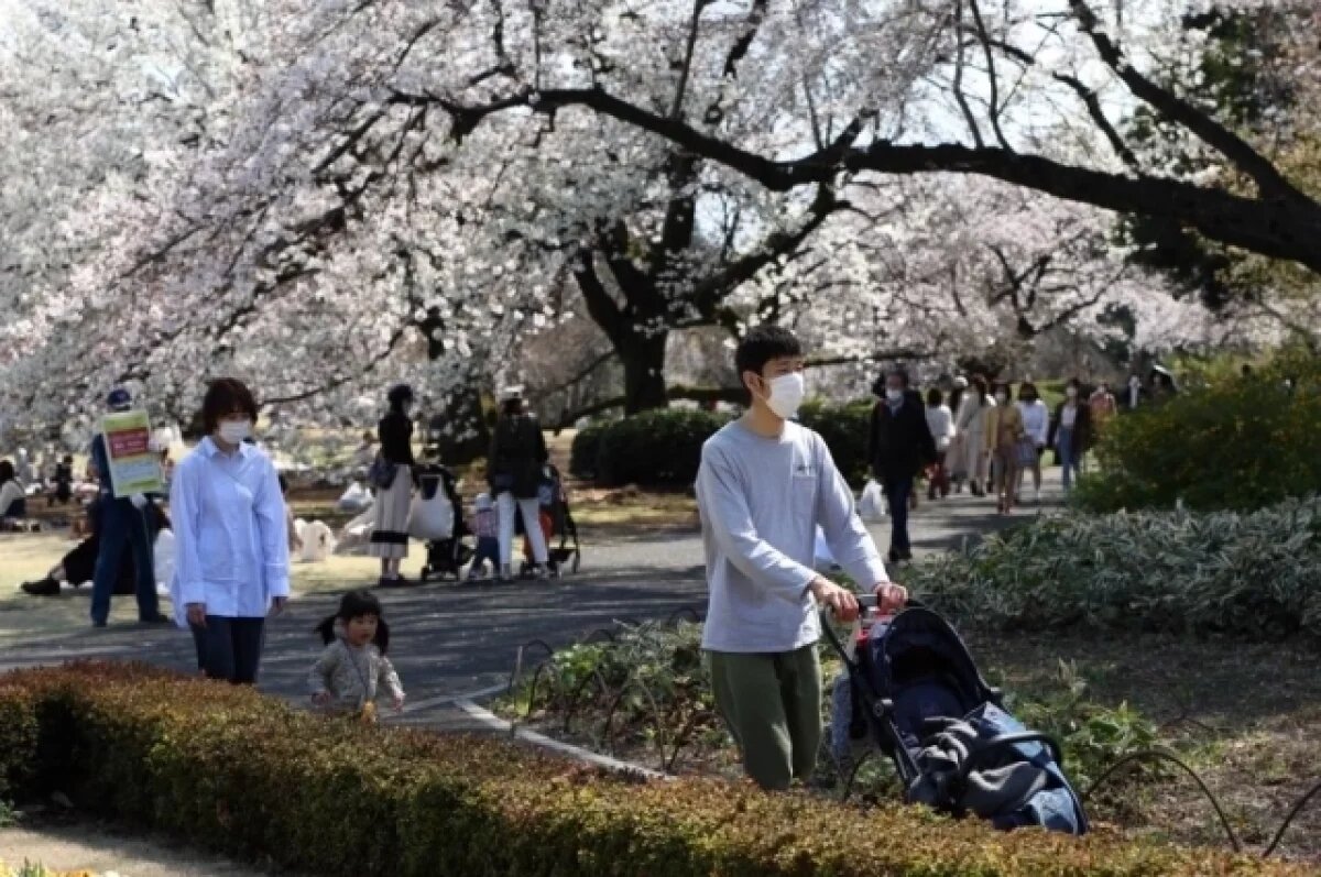    Банк в Японии хочет сделать обязательным декретный отпуск для мужчин