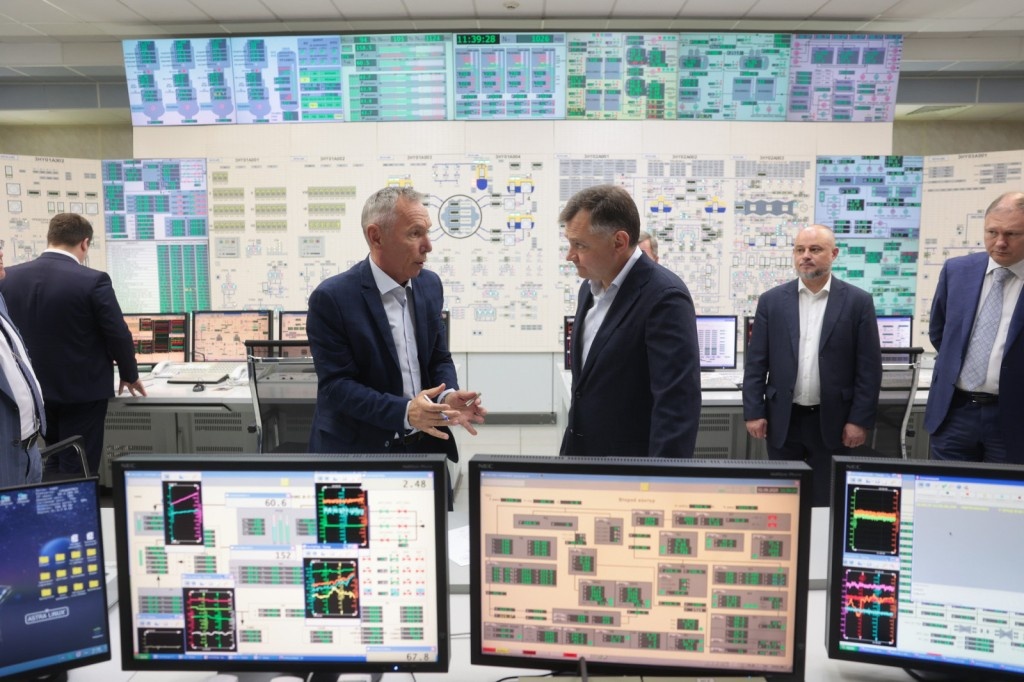    CREATOR: gd-jpeg v1.0 (using IJG JPEG v62), quality = 90 Светлана ГОРЯЧЕВА