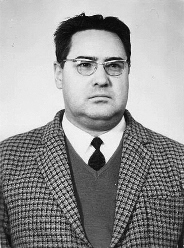 Махонин Филипп Федорович (род. 2 марта 1929, деревня Спасск, Шацкий район, Рязанская обл. — 16 февраля 2016, Санкт-Петербург) 