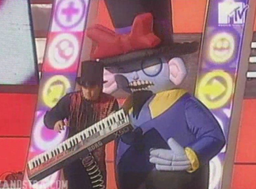 Обратите внимание, табло с сэмплами не горит, а значит, синтезатор выключен.