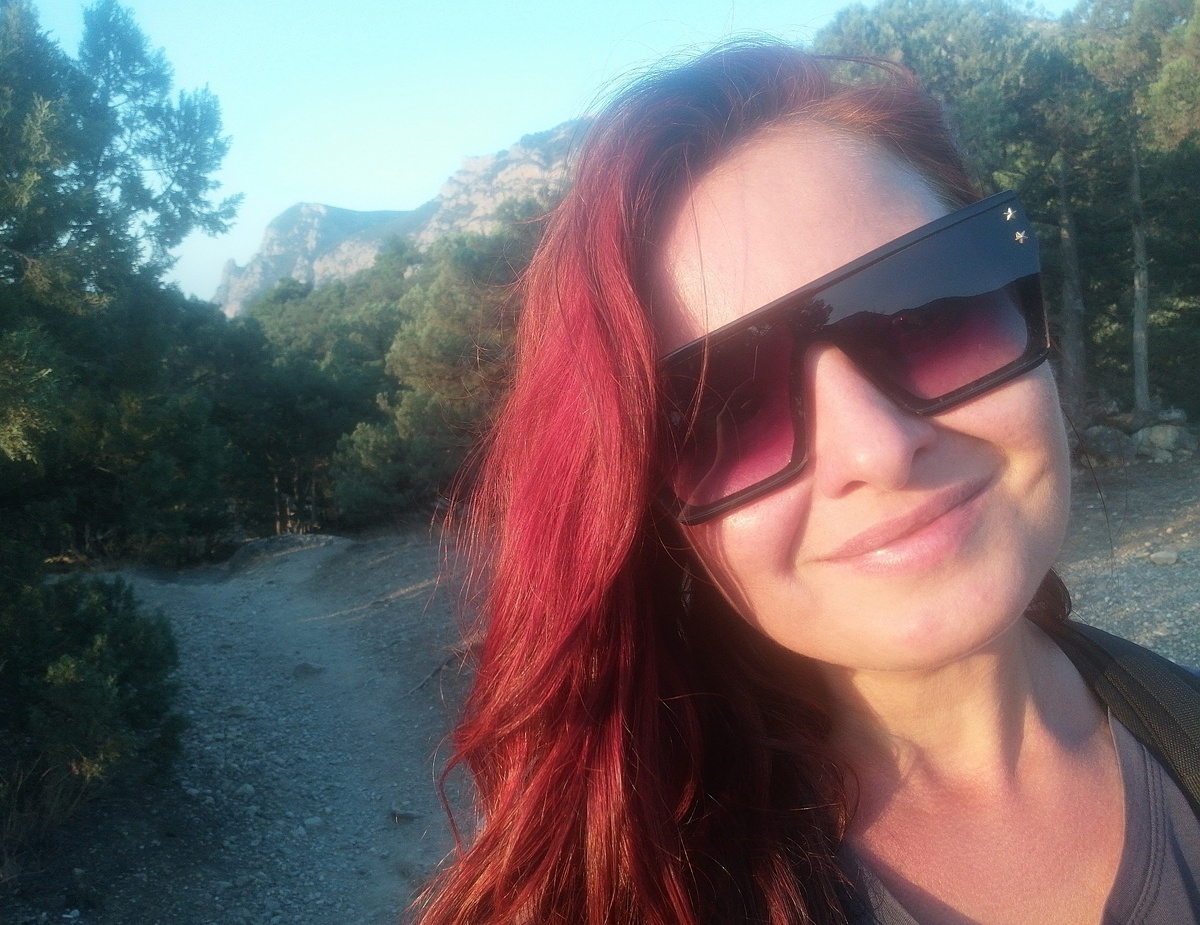 довольная, ещё не знаю что случится дальше 