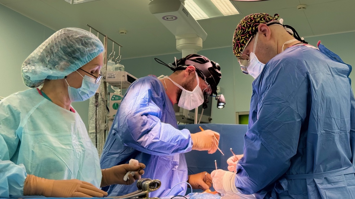    Сургутские кардиохирурги провели уникальную операцию на сердце двухлетней девочки