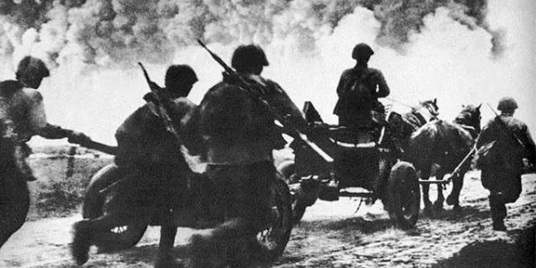 Всю ночь русские пели песню, от которой стыла в жилах кровь, а потом пошли в атаку