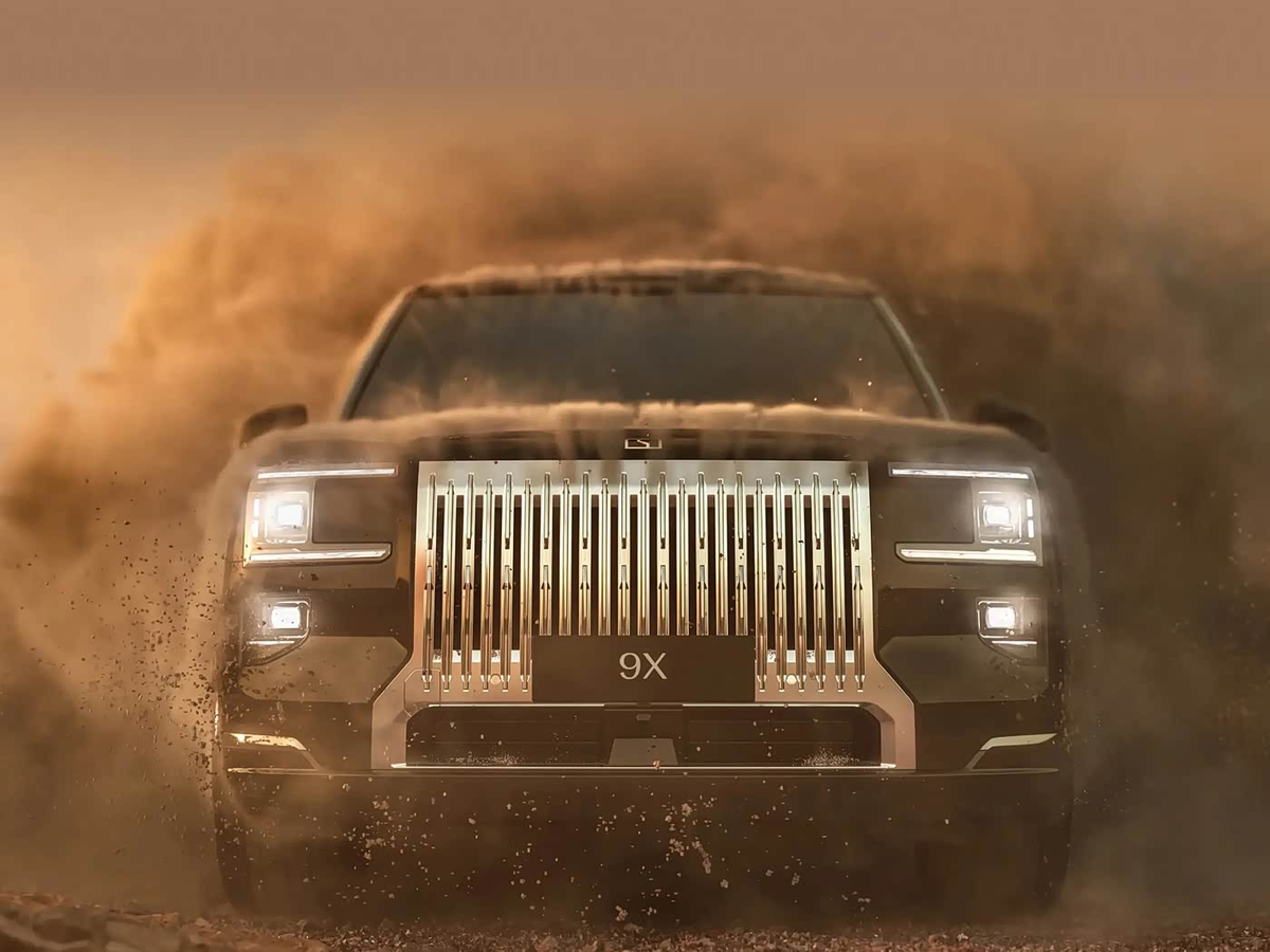 Новый ZEEKR 9X выходит на рынок