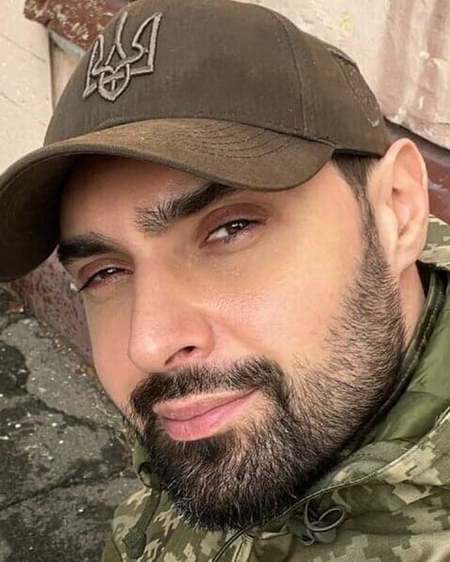    Украинский певец Виталий Козловский 11 дней прослужил в ВСУ и уволился