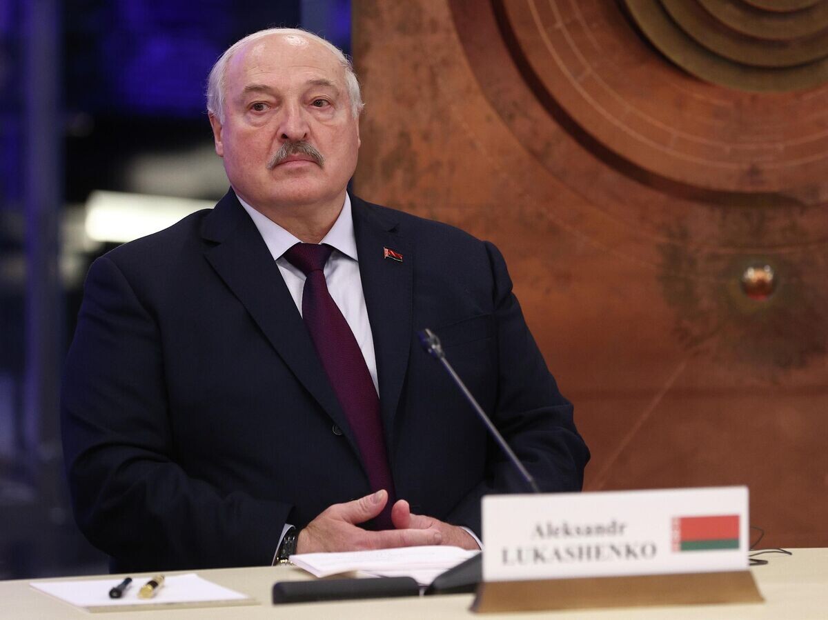    Президент Белоруссии Александр Лукашенко на пленарном заседании международного форума "Мировая атомная неделя" на ВДНХ© РИА Новости / POOL