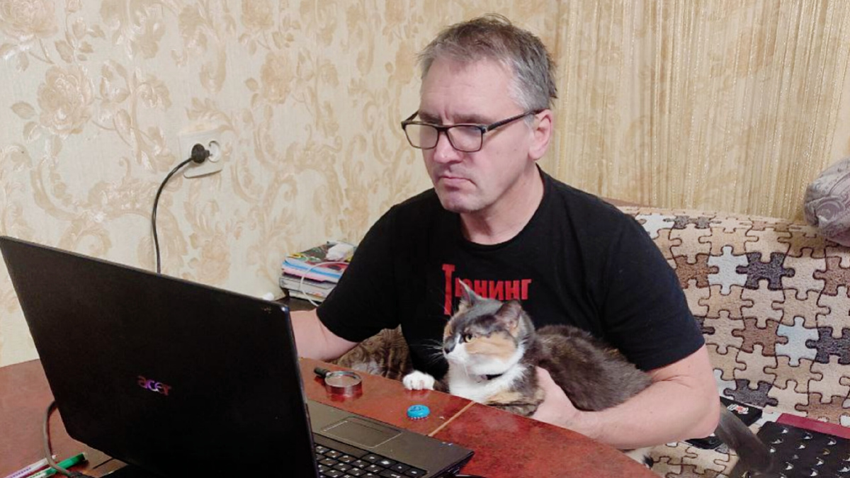 Что это за важные дела такие, когда я уже полчаса неглажена