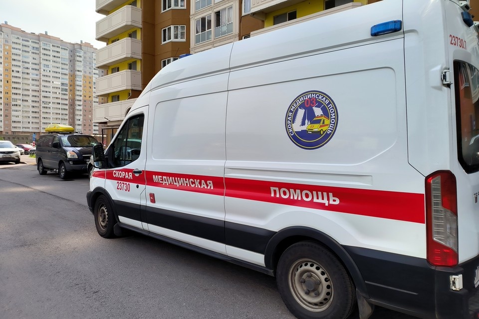    11-летний мальчик ранен в живот из-за инцидента с подростками в Петербурге GLOBAL LOOK PRESS