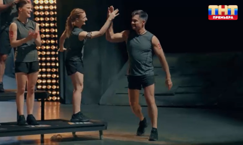 Кадр из шоу "Титаны" 2 выпуск 28.09.2025