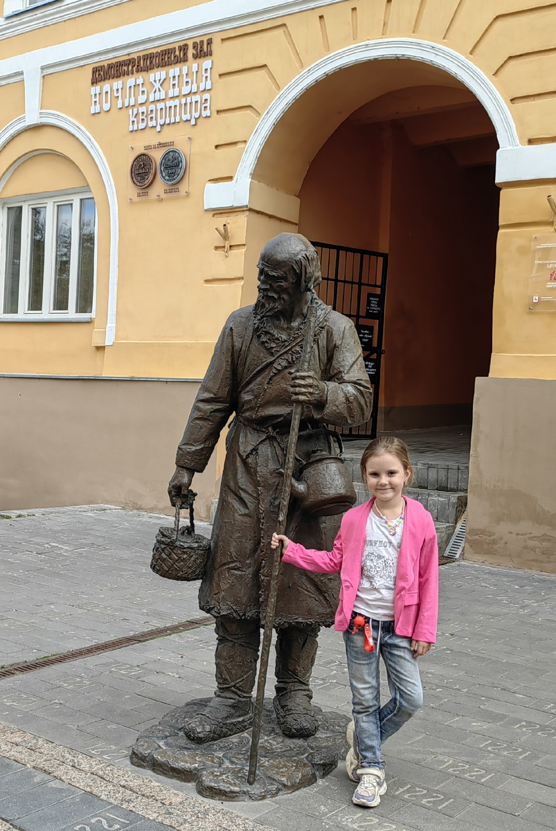 Скульптуры на Кожевенной. Нижний Новгород