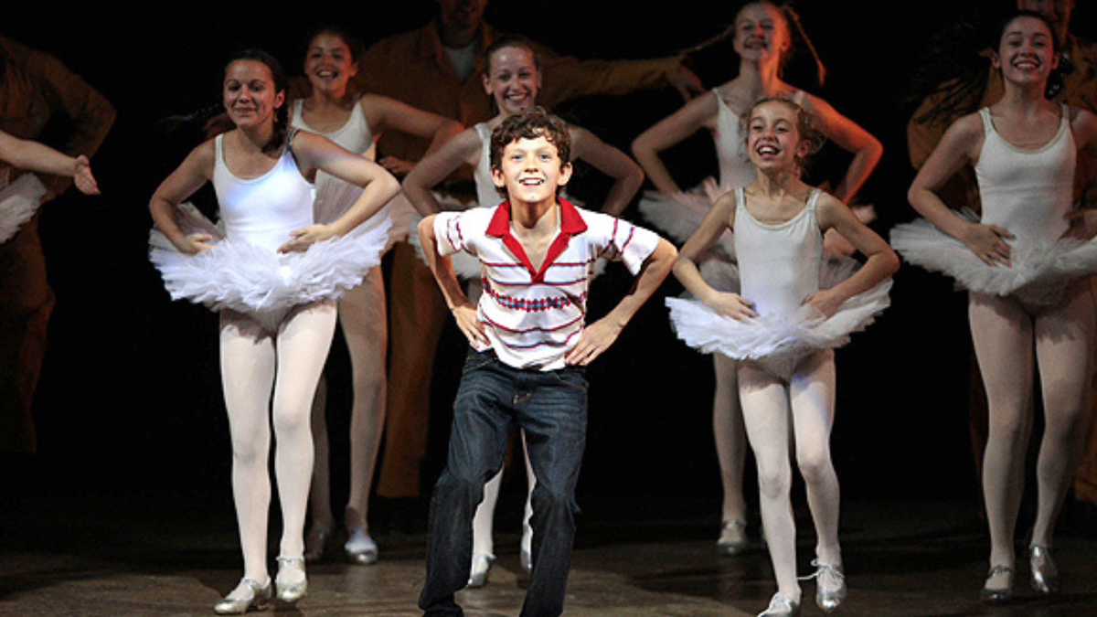 Том Холланд в роли Билли в мюзикле «Билли Эллиот»