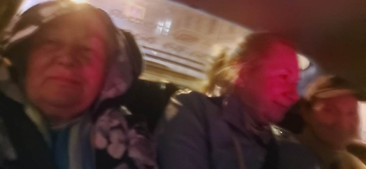 Это уже такси с вокзала