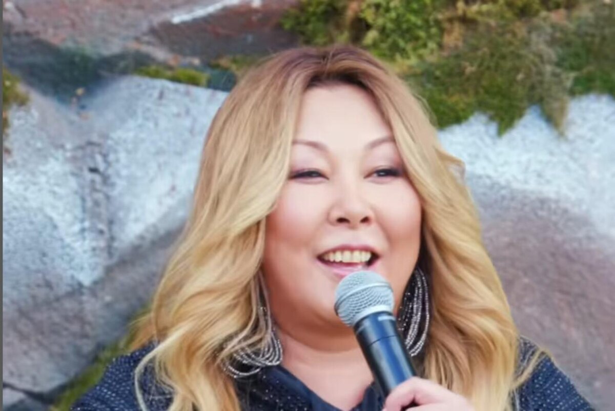    Анита Цой. соцсети