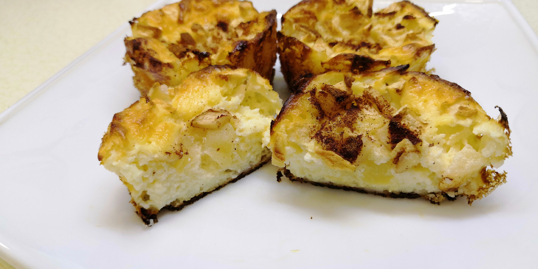 Творожники с яблоком в духовке без муки