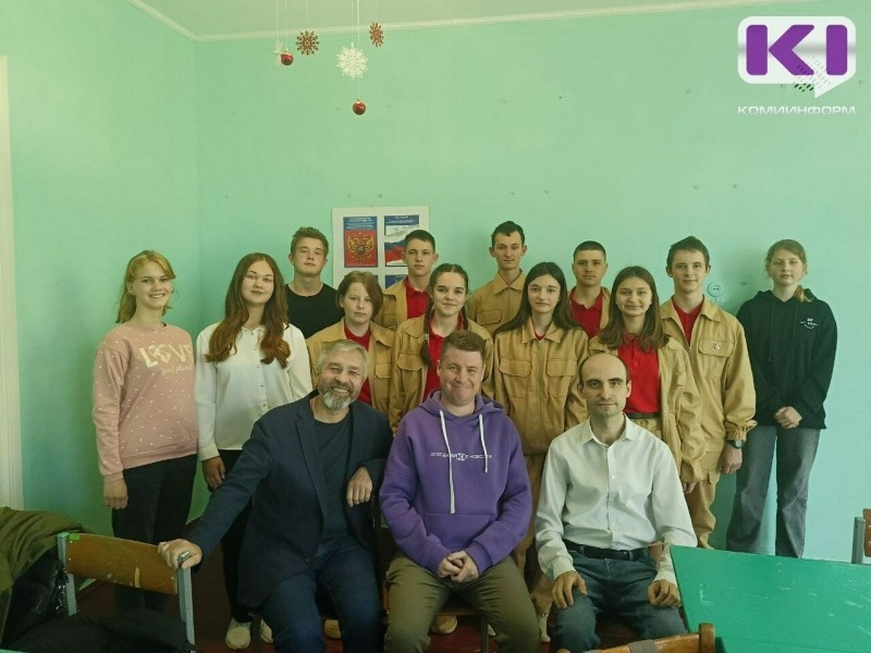 Фото из архива ИА "Комиинформ" и газеты "Юнармейская правда"
