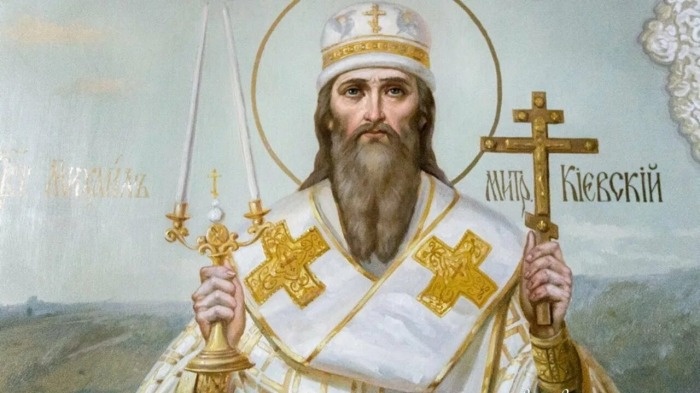 Михаил, первый митрополит Киевский был греком по происхождению.