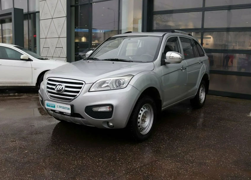 Lifan у дилерского центра — как памятник эпохе китайских бюджетников Источник: https://clck.ru/3PTBPq