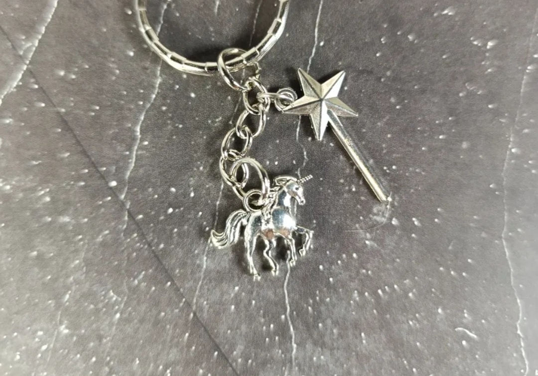 Брелок единорог на Озон